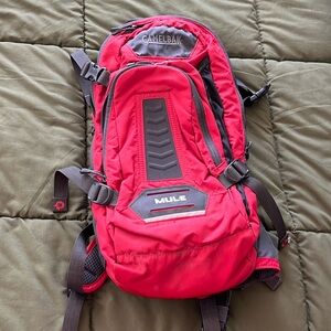 Camelback mule with water bladder